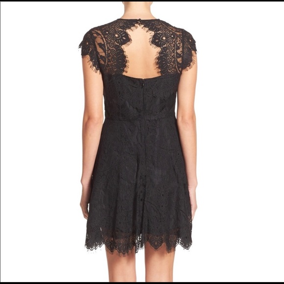 BB Dakota Rihanna Illusion Yoke Lace Fit & Flare - Picture 4 of 4